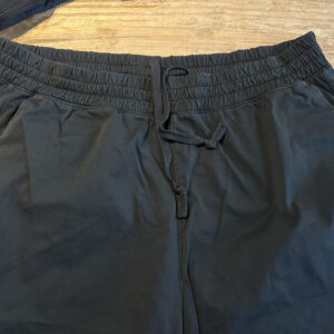 Short (Unisex) - B05